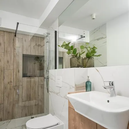 Kawalerka Dmowskiego *